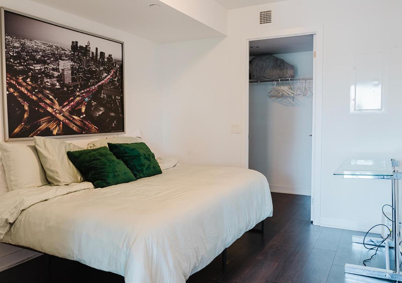 Appartamento Peter Pan'S Hideaway 2Br In Central Toronto Esterno foto